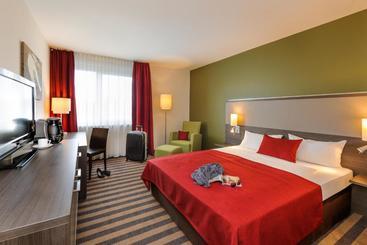 فندق Mercure Airport  Berlin Tegel