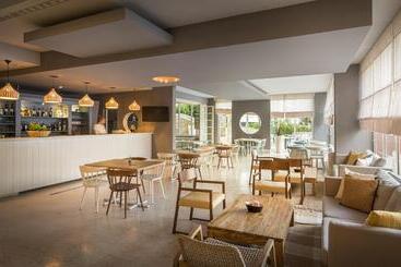 Miramar Sunny Hotel By Valamar