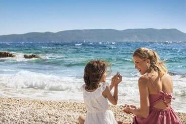 Miramar Sunny Hotel By Valamar