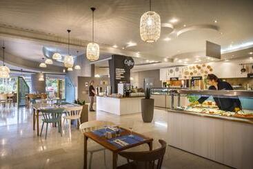 Miramar Sunny Hotel By Valamar