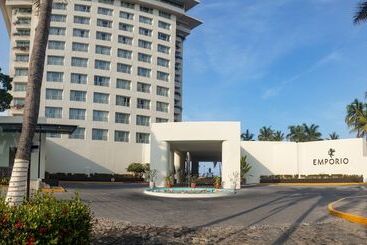 استراحتگاه Emporio Ixtapa   With Optional All Inclusive
