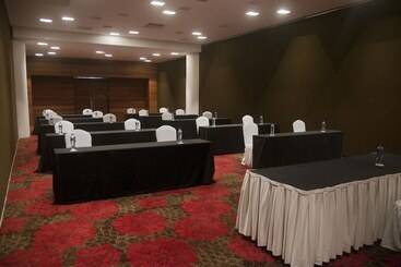 استراحتگاه Emporio Ixtapa   With Optional All Inclusive