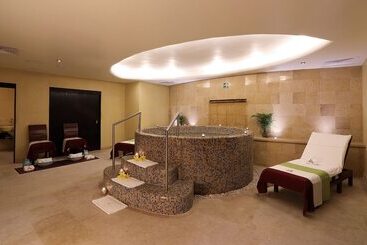 استراحتگاه Emporio Ixtapa   With Optional All Inclusive