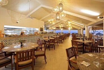 استراحتگاه Emporio Ixtapa   With Optional All Inclusive
