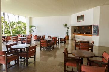 استراحتگاه Emporio Ixtapa   With Optional All Inclusive