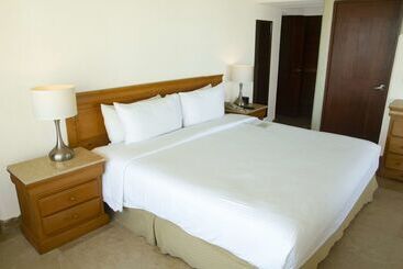 استراحتگاه Emporio Ixtapa   With Optional All Inclusive