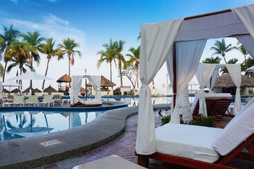 استراحتگاه Emporio Ixtapa   With Optional All Inclusive