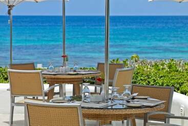 Crystal Cove By Elegant Hotels   All Inclusive