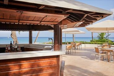 Crystal Cove By Elegant Hotels   All Inclusive