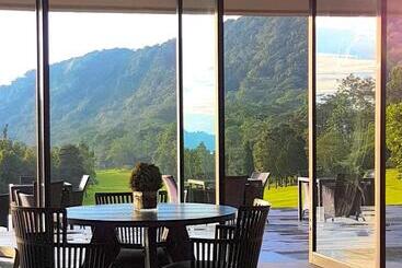 هتل Handara Golf & Resort Bali