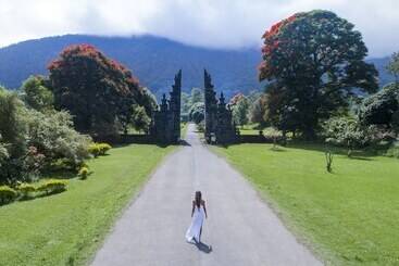 هتل Handara Golf & Resort Bali
