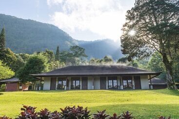 هتل Handara Golf & Resort Bali