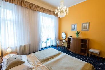 هتل Monti Spa
