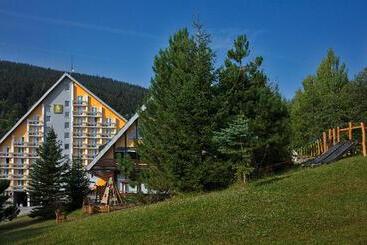Pinia Hotel & Resort