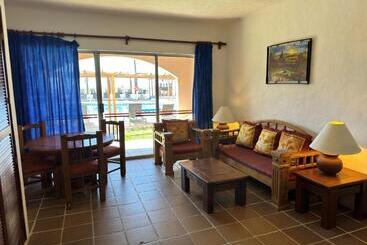 هتل Quijote Inn