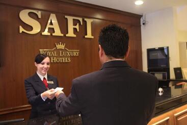 호텔 Safi Royal Luxury Centro
