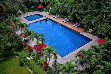هتل Santika Cirebon