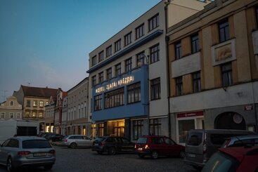هتل Zlatá Hvězda