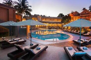 Whispering Palms Beach Resort