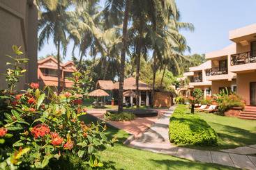 Whispering Palms Beach Resort
