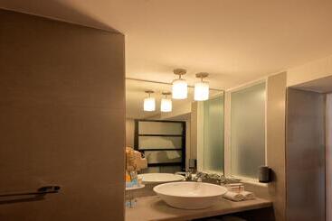 Whispering Palms Beach Resort