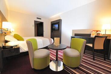 Отель Best Western Plus Evreux Palais Des Congrès