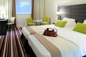 Отель Best Western Plus Evreux Palais Des Congrès