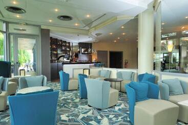 Отель Best Western Plus Evreux Palais Des Congrès