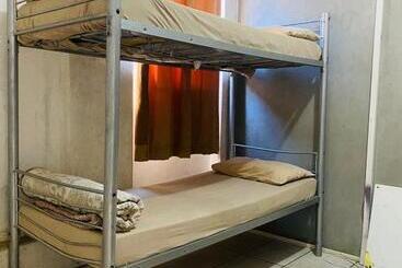 هتل Rosebank Lodge Guesthouse By Claires