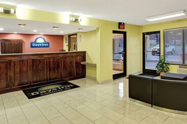 هتل Days Inn By Wyndham Conoverhickory