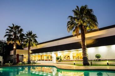 هتل Fiesta Inn San Luis Potosi Glorieta Juarez