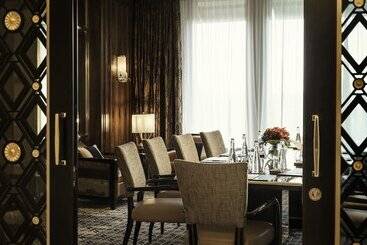 Four Seasons Hotel Jakarta