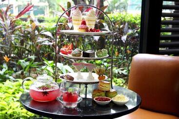Four Seasons Hotel Singapore