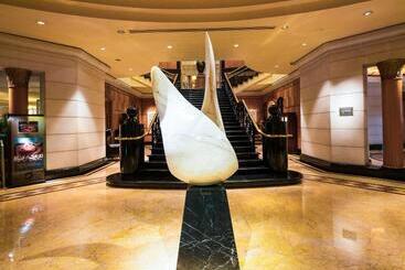 Four Seasons Hotel Singapore