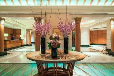 Four Seasons Hotel Singapore