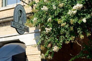 هتل Fulton Lane Inn