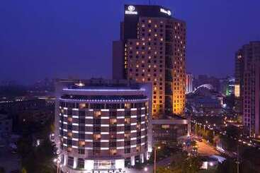 هتل Hilton Beijing