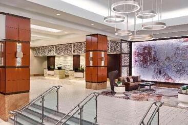 هتل Hilton Los Angeles North/glendale