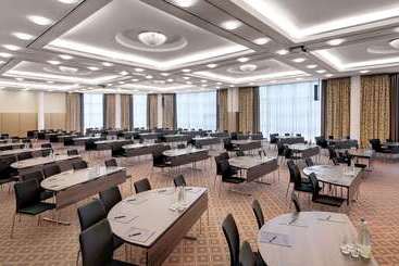 هتل Hilton Munich Airport