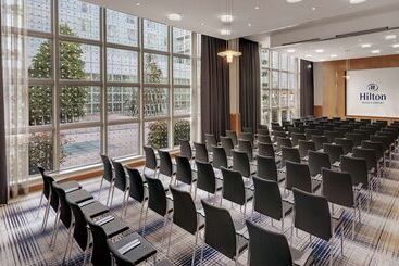 هتل Hilton Munich Airport