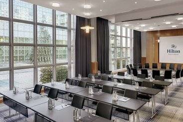 هتل Hilton Munich Airport