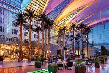 هتل Hilton Munich Airport