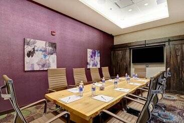 هتل Holiday Inn   Mississauga Toronto West, An Ihg