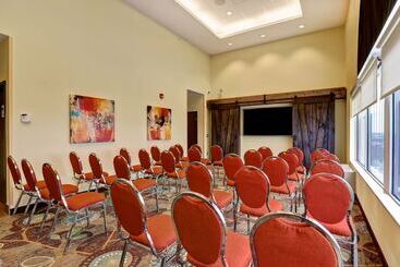هتل Holiday Inn   Mississauga Toronto West, An Ihg