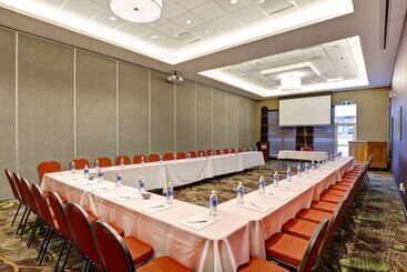 هتل Holiday Inn   Mississauga Toronto West, An Ihg