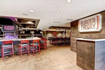 هتل Holiday Inn   Mississauga Toronto West, An Ihg