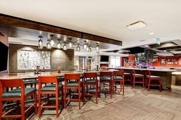 هتل Holiday Inn   Mississauga Toronto West, An Ihg