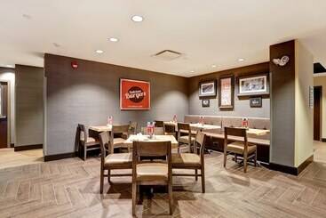 هتل Holiday Inn   Mississauga Toronto West, An Ihg