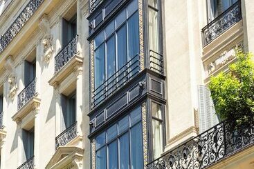 هتل La Clef Tour Eiffel Paris By The Crest Collection