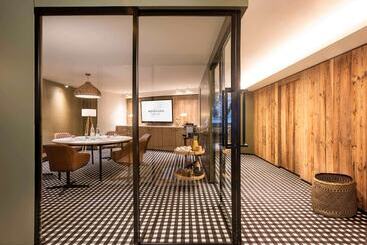هتل Mercure Chambery Centre